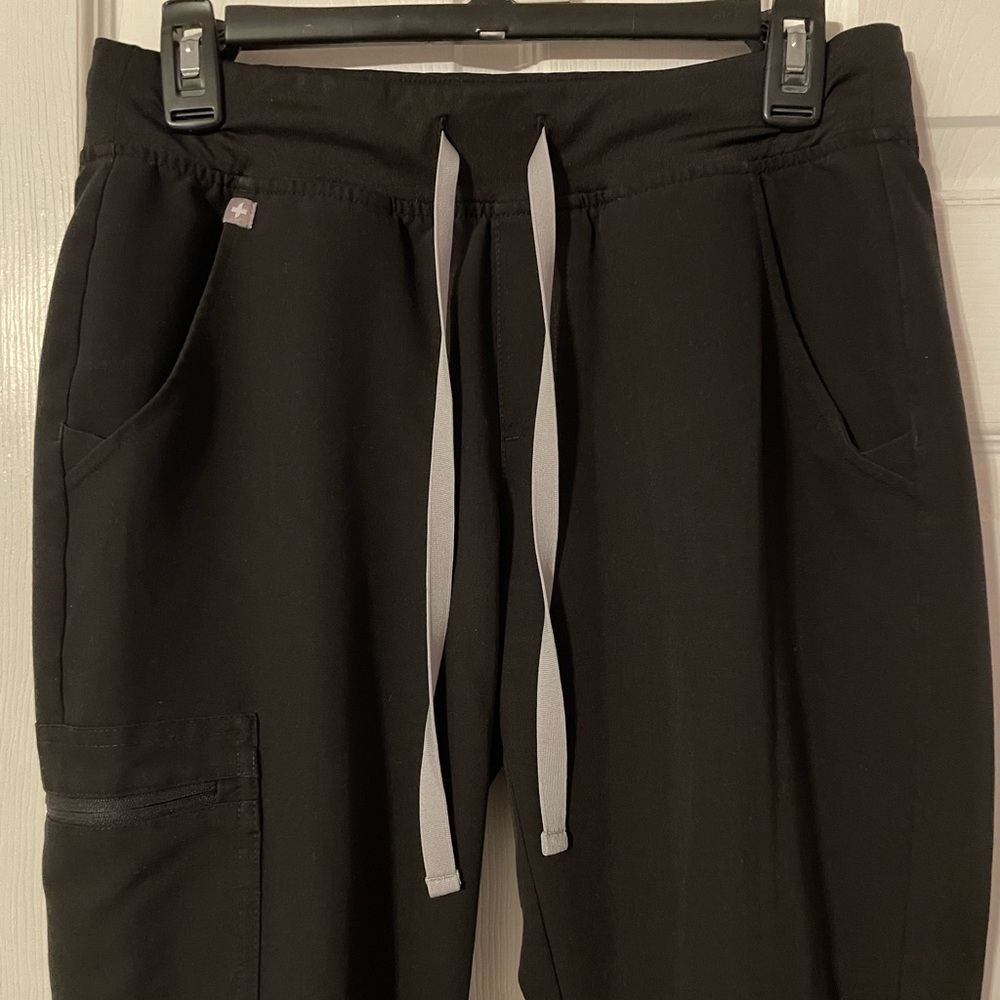 Black Fig Scrub Bottoms